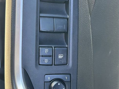 Used 2019 Toyota RAV4 XLE image 23