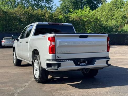 Used 2020 Chevrolet Silverado 1500 Custom w/ Custom Value Package AWD/4WD image 6