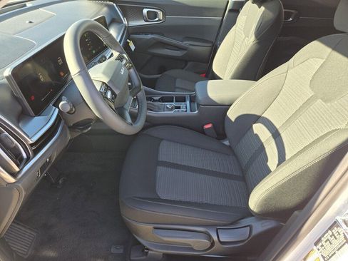 New 2026 Kia Sorento LX FWD image 6
