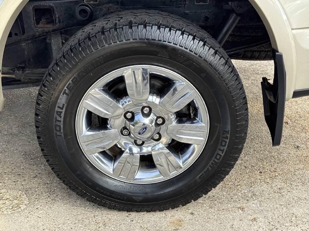 Used 2018 Ford F150 Lariat w/ Equipment Group 502A Luxury AWD/4WD image 5
