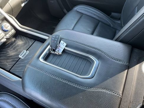 Used 2022 GMC Yukon Denali w/ Denali Premium Package RWD image 35