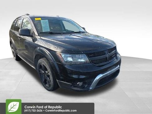 Used 2019 Dodge Journey Crossroad image 4