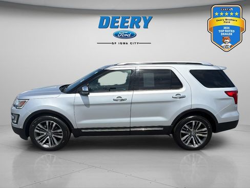 Used 2017 Ford Explorer Platinum AWD/4WD image 3