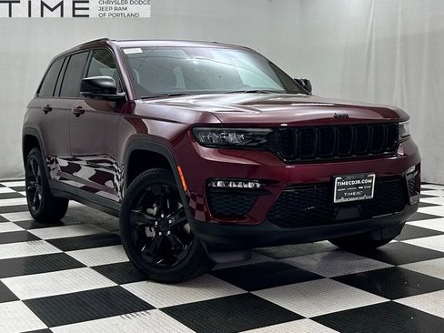 New 2025 Jeep Grand Cherokee Limited w/ Black Appearance Package image 1
