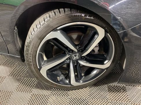 Used 2018 Honda Accord Sport image 37