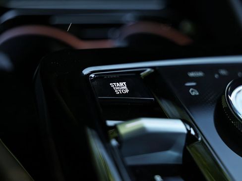 New 2027 BMW 530i w/ Premium Package RWD image 40