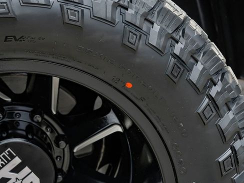 Used 2024 RAM 3500 Tradesman w/ Chrome Appearance Group image 65