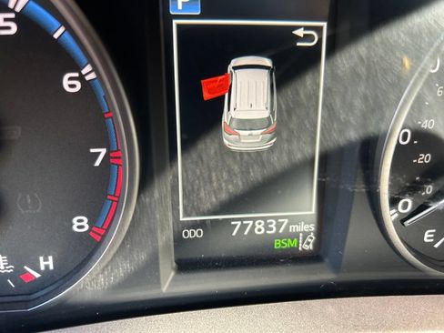 Used 2017 Toyota RAV4 XLE FWD image 12