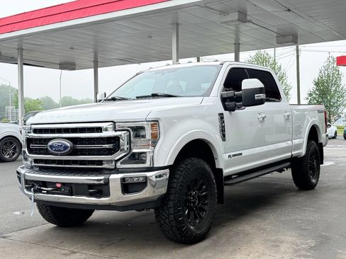 Used 2022 Ford F350 Lariat w/ Tremor Off-Road Package AWD/4WD image 6