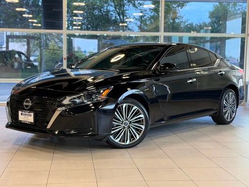 Used 2023 Nissan Altima 2.5 SL AWD/4WD image 1