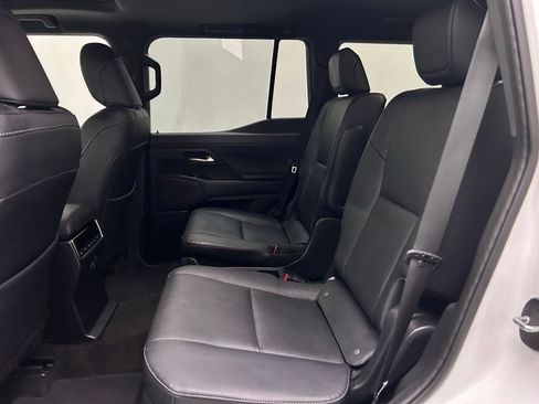 Used 2024 Lexus GX 550 w/ Accessory Package (Z1) image 14