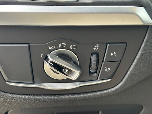 Used 2025 BMW X4 xDrive30i image 29