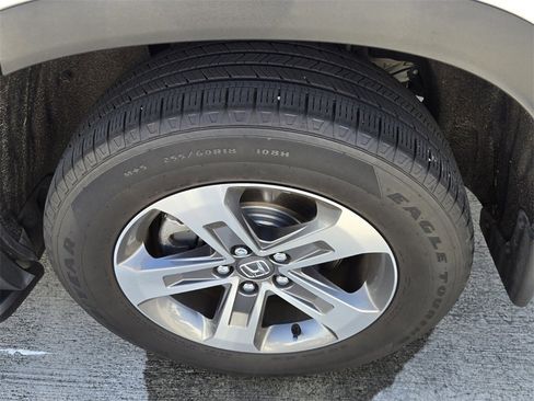 Used 2024 Honda Pilot EX-L image 8