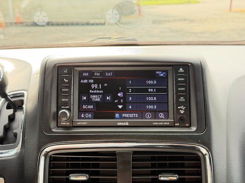 Used 2020 Dodge Grand Caravan GT FWD image 57