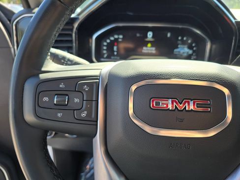 Used 2025 GMC Sierra 1500 SLT AWD/4WD image 25
