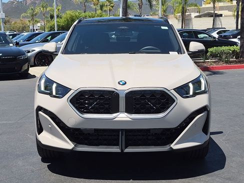 New 2026 BMW X2 xDrive28i w/ Technology Package AWD/4WD image 3