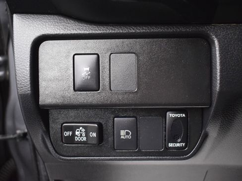 Used 2021 Toyota Tacoma SR image 15