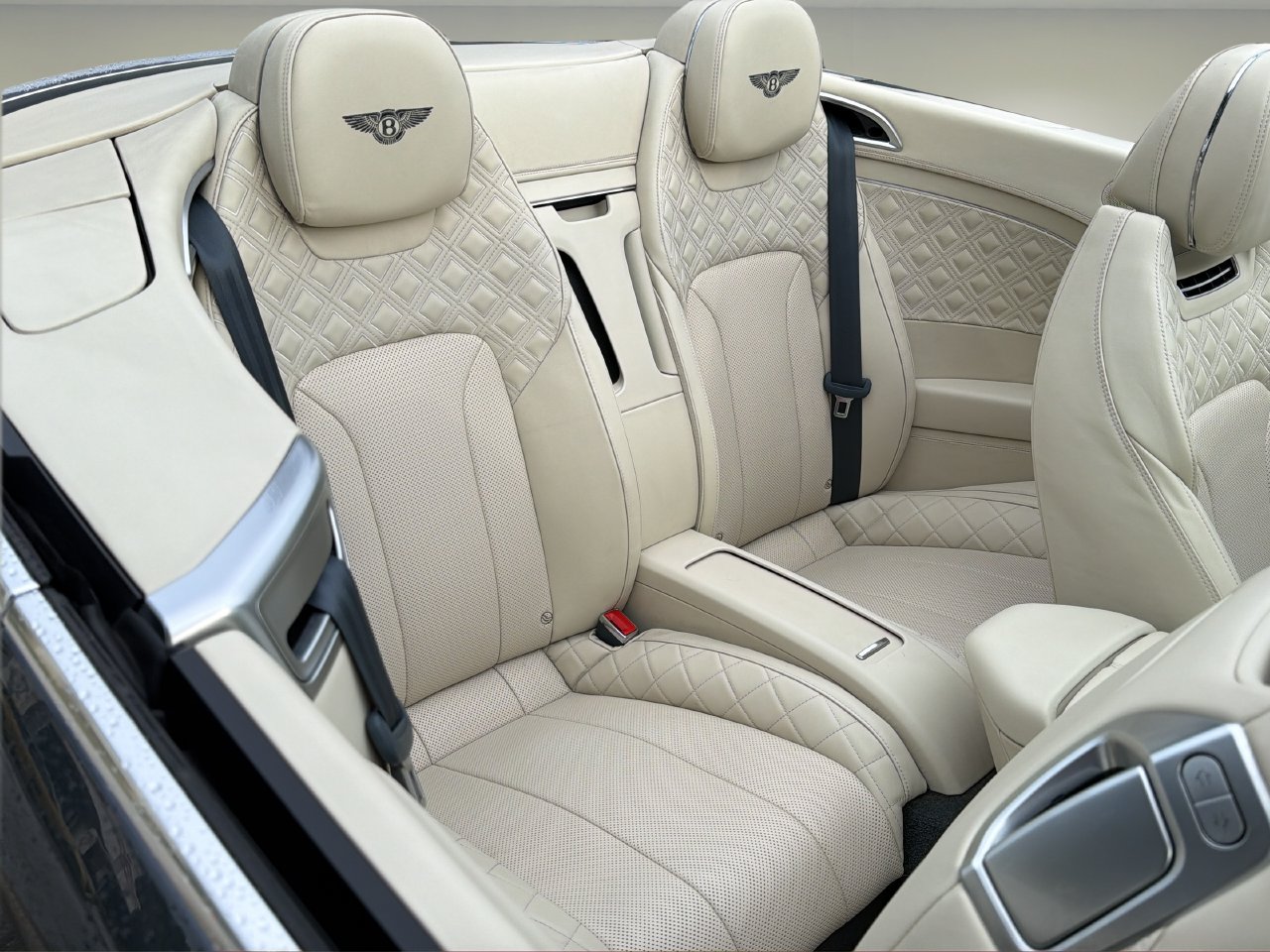Certified 2022 Bentley Continental GT AWD/4WD image 19