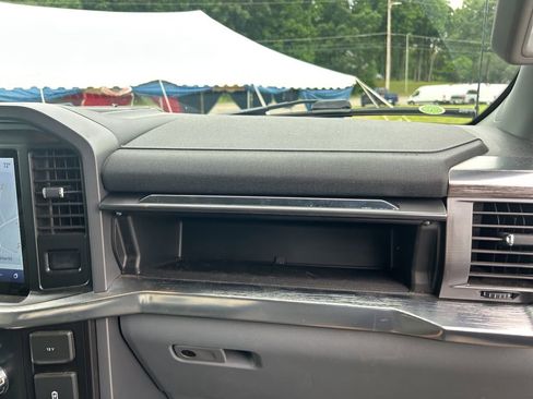 Used 2021 Ford F150 Lariat w/ FX4 Off-Road Package AWD/4WD image 15