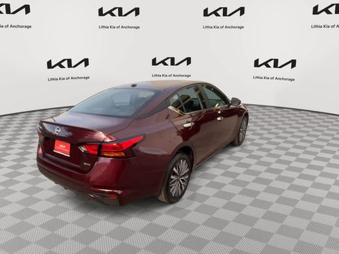 Used 2025 Nissan Altima 2.5 SV AWD/4WD image 8