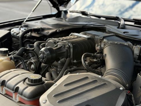Used 2016 Ford Mustang GT Premium w/ Equipment Group 401A RWD image 11
