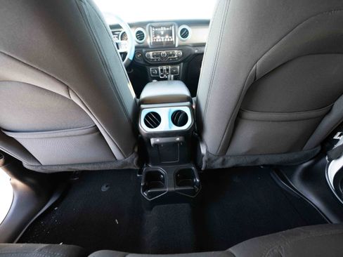 Used 2020 Jeep Wrangler Unlimited Sport S image 22