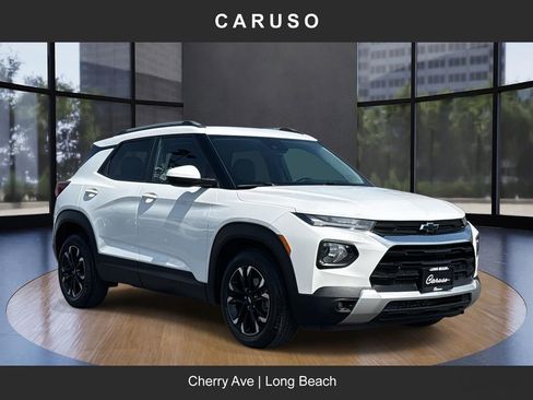 Used 2023 Chevrolet TrailBlazer LT FWD image 1
