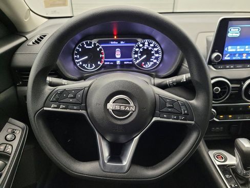 Used 2025 Nissan Sentra SV FWD image 22
