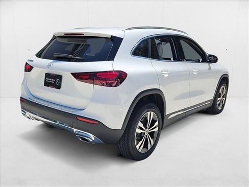 New 2026 Mercedes-Benz GLA 250 image 2