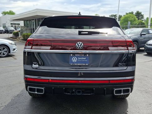 Certified 2024 Volkswagen Atlas Cross Sport SEL R-Line AWD/4WD image 5