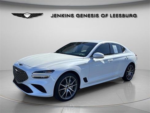 Used 2025 Genesis G70 2.5T image 13
