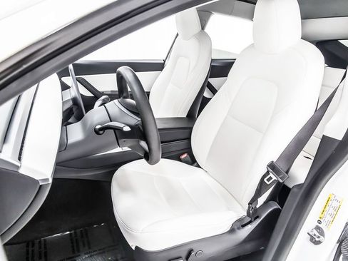 Used 2021 Tesla Model Y 2WD image 31