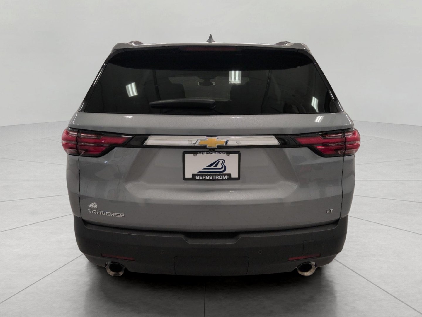 Used 2023 Chevrolet Traverse LT FWD image 25