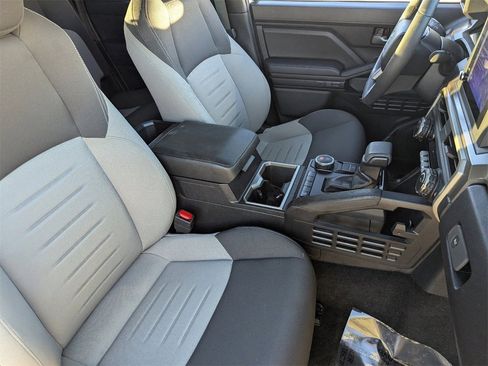 Used 2024 Toyota Tacoma TRD Sport image 8