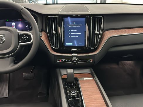 Certified 2023 Volvo XC60 B5 Plus w/ Climate Package image 11