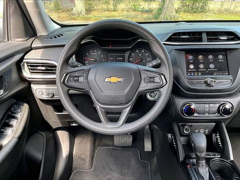 Used 2022 Chevrolet TrailBlazer LT image 8