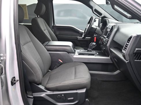 Used 2019 Ford F150 XLT w/ Equipment Group 302A Luxury AWD/4WD image 9