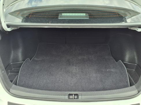 Used 2024 Toyota Corolla LE FWD image 18