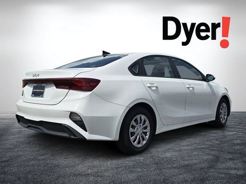 Used 2022 Kia Forte Sedan FWD image 5