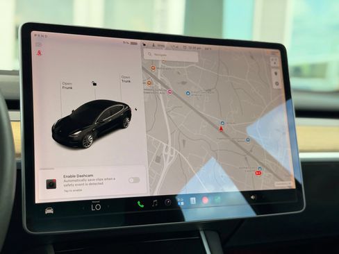 Used 2020 Tesla Model 3 Long Range AWD/4WD image 32