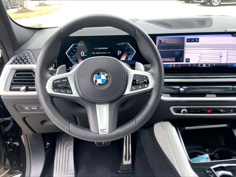 Used 2026 BMW X6 xDrive40i w/ Climate Comfort Package image 6