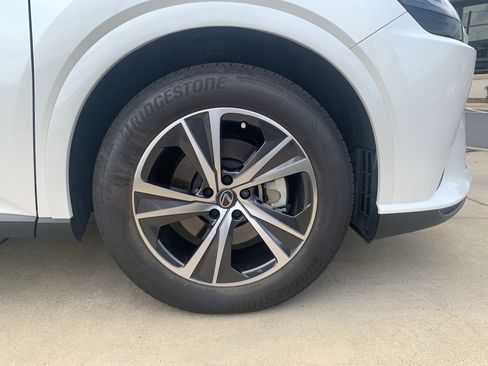 Used 2026 Lexus RX 350 Premium w/ Accessory Package (Z1) FWD image 13