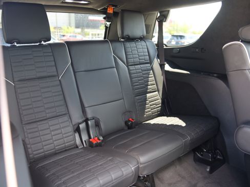 Used 2024 Cadillac Escalade Sport Platinum w/ LPO, ONYX Package AWD/4WD image 44