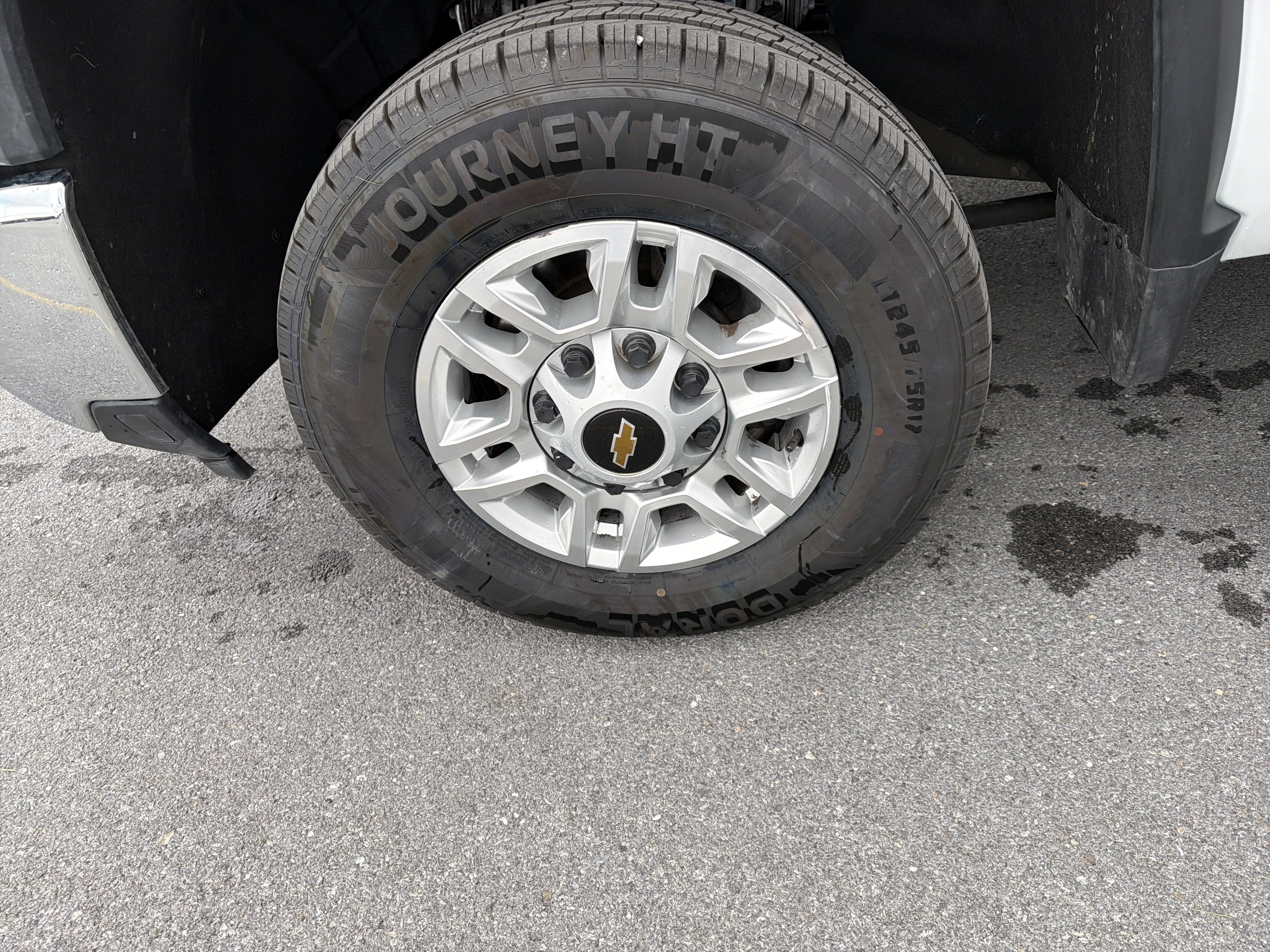 Used 2026 Chevrolet Silverado 2500 LT AWD/4WD image 16