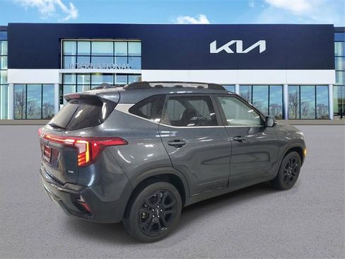 Certified 2024 Kia Seltos X-Line image 3