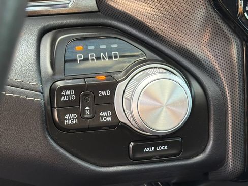 Used 2023 RAM 1500 Limited AWD/4WD image 32