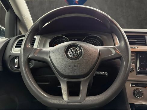 Used 2015 Volkswagen Golf Launch Edition image 29
