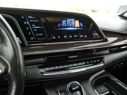 Used 2021 Cadillac Escalade Sport Platinum w/ LPO, Floor Liner Package image 33