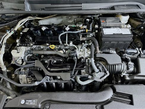 Used 2024 Toyota Corolla LE image 28