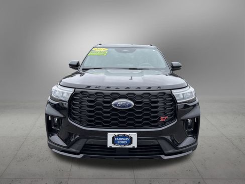 Used 2025 Ford Explorer ST image 7